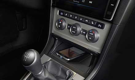 Golf-7-Wireless-Charging-Console-KCE-G7QI